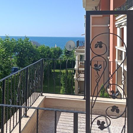 Prestige Fort Beach - Premium Apartments Sveti Vlas Luaran gambar