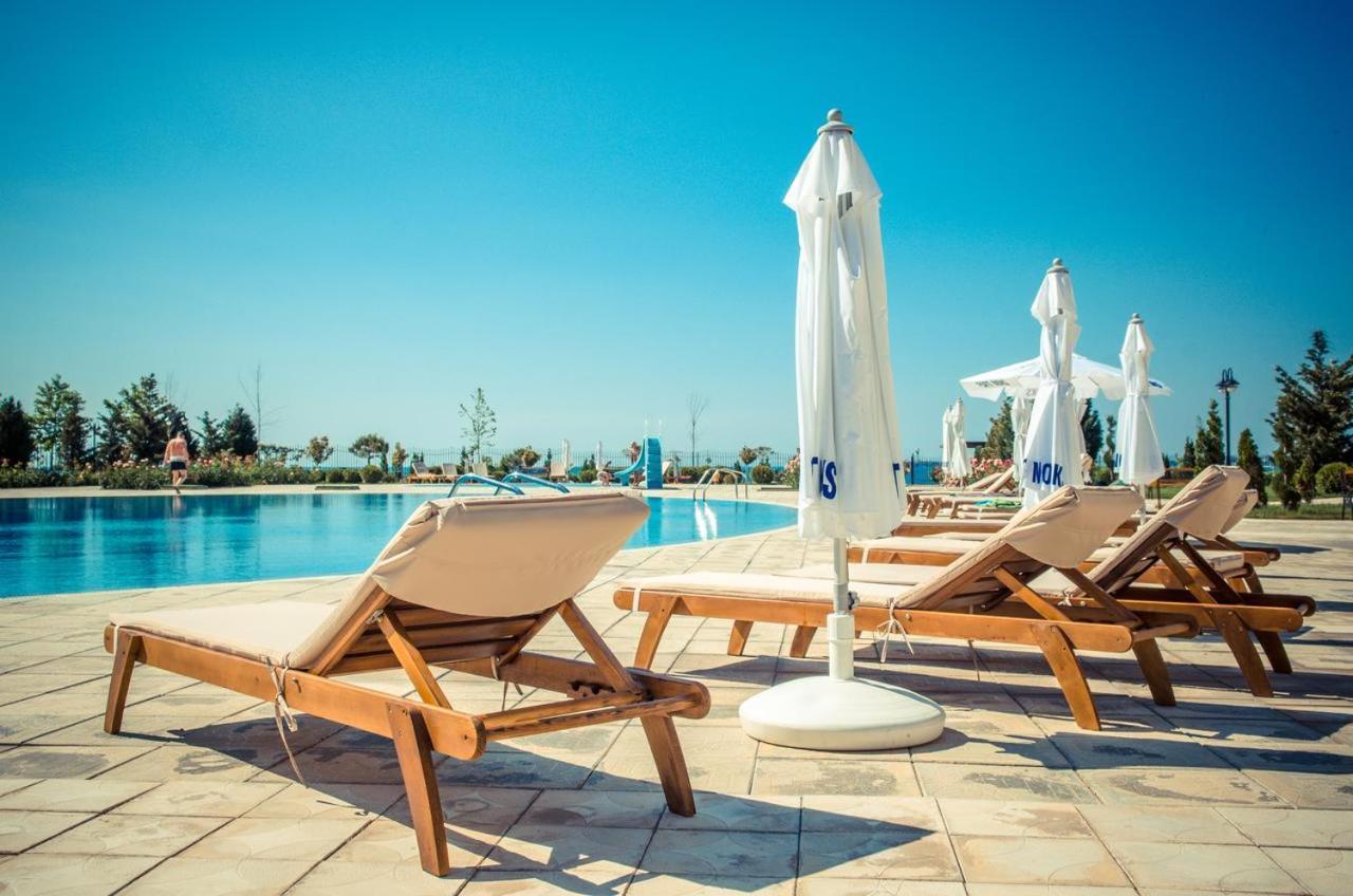 Prestige Fort Beach - Premium Apartments Sveti Vlas Luaran gambar