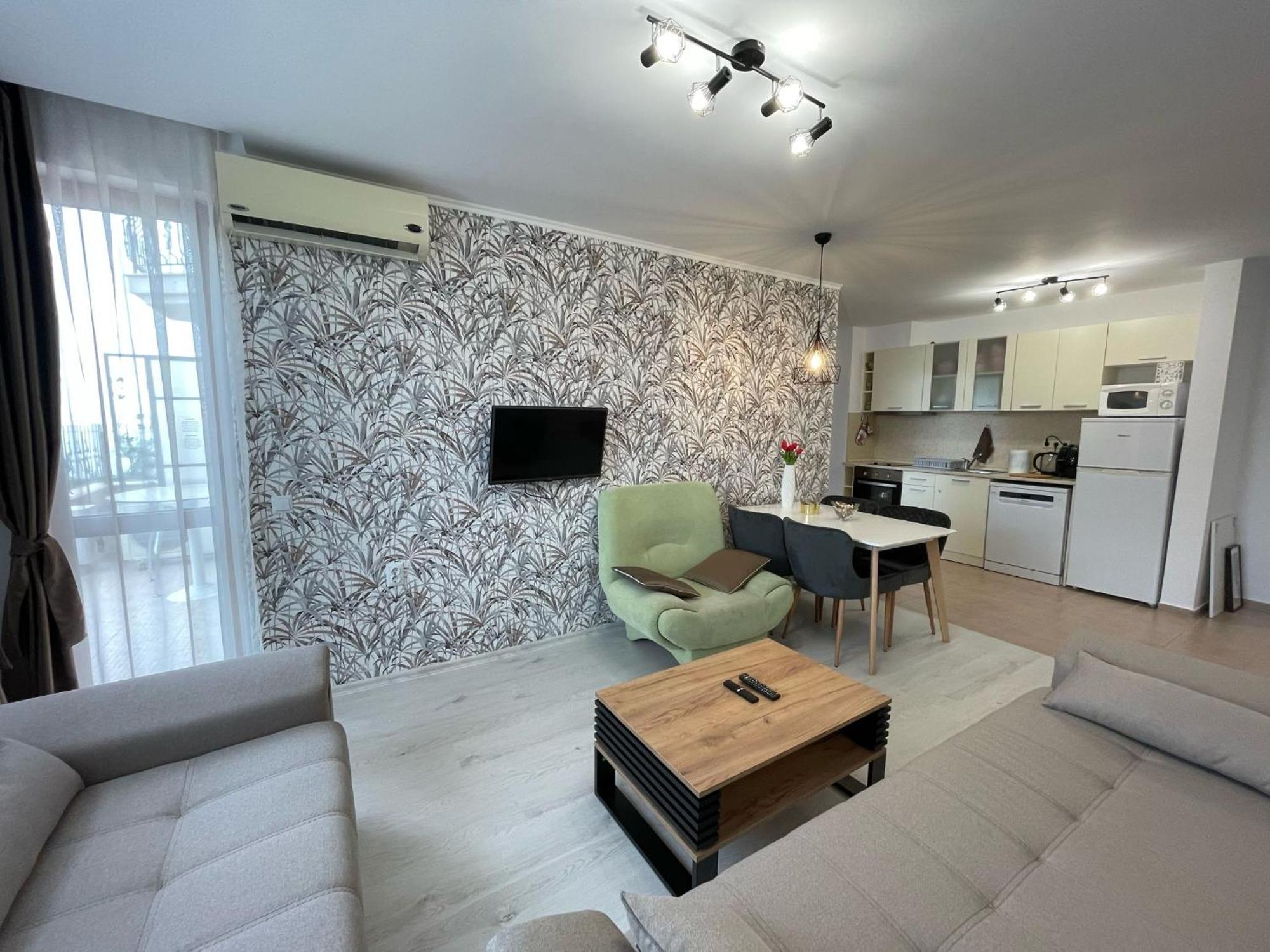 Prestige Fort Beach - Premium Apartments Sveti Vlas Luaran gambar